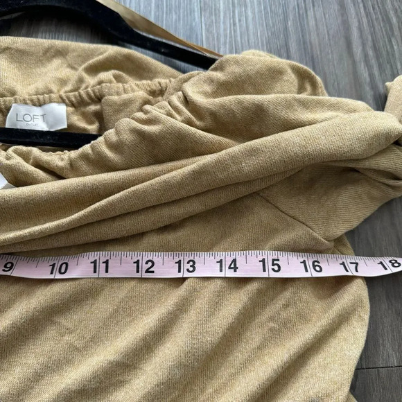 Ann Taylor LOFT Womens Blouse Top Size L Tan off Shoulder Long Sleeves NEW - Picture 6 of 8